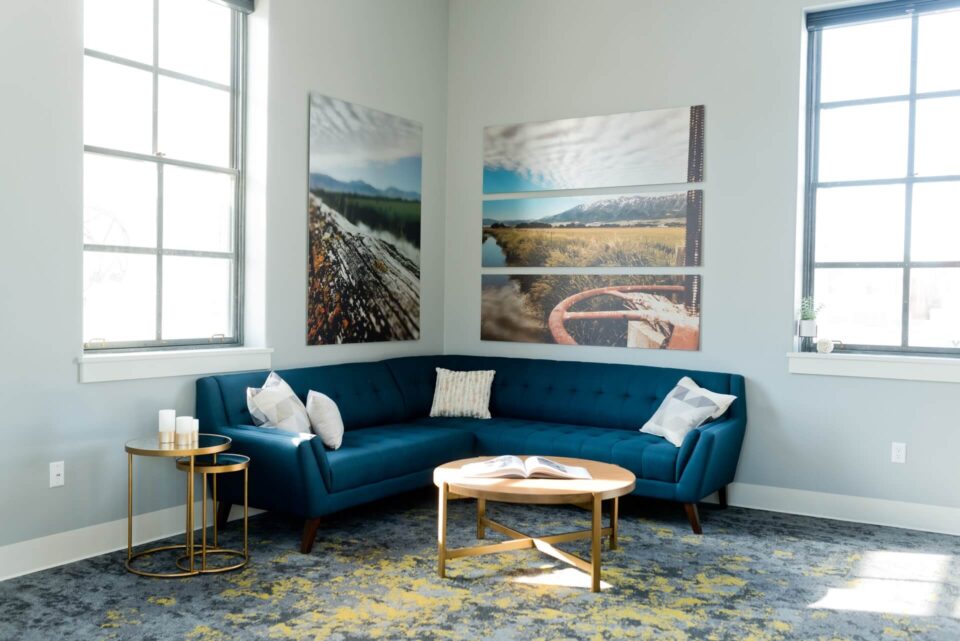 Affordable Urban Room - Image 3